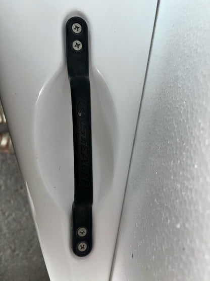 Moulded Carry Handle