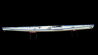 Fisha 555 mist grey with dark blue stripes – side view, factory photo